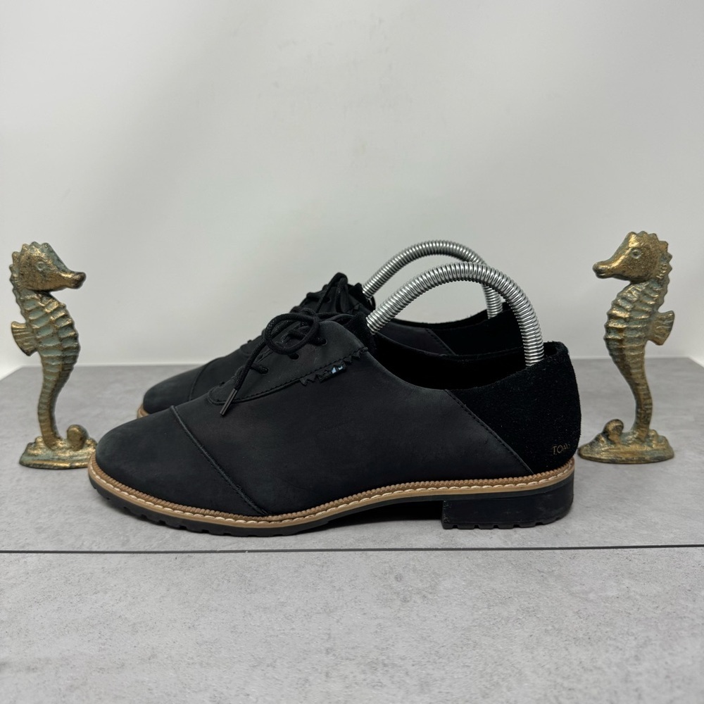 Toms Women’s Black Leather Oxford Lace Up Shoes Sleek Design Mixed Leather 8